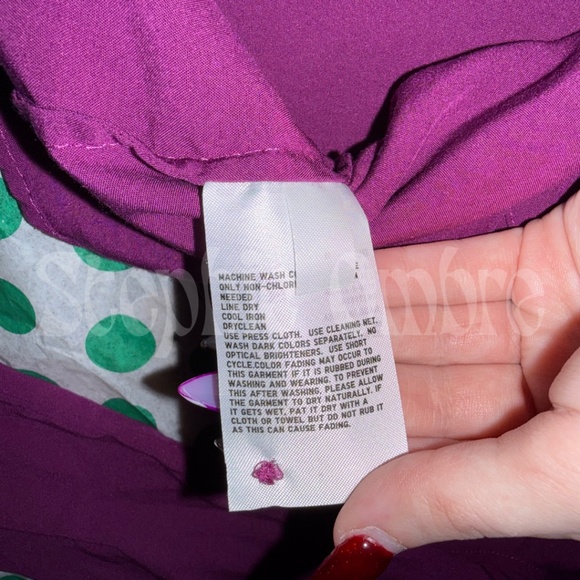 Uniqlo women's purple button up shirt size small - Picture 3 of 4